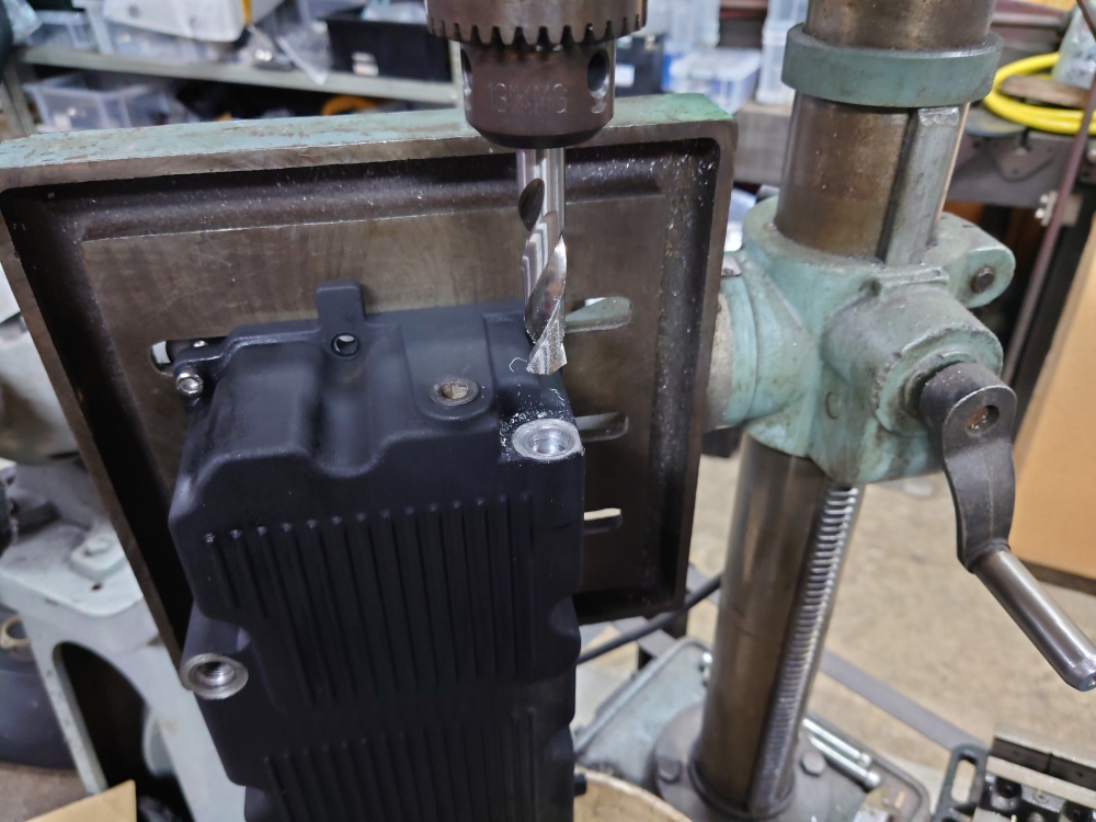 ハーレー ツーリングモデル エンジンオイル オイルパン ドレンボルト ネジ穴 修理2