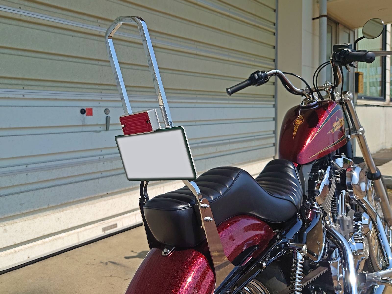 2012年式 XL1200V ラバーマウント インジェクション スポーツスター ラバスポ|オールドスクール チョッパー カスタム|マルコムサプライ (MalcomSupply)製 スクエアテールライト&ナンバーベース (カスタムパーツ装着例)