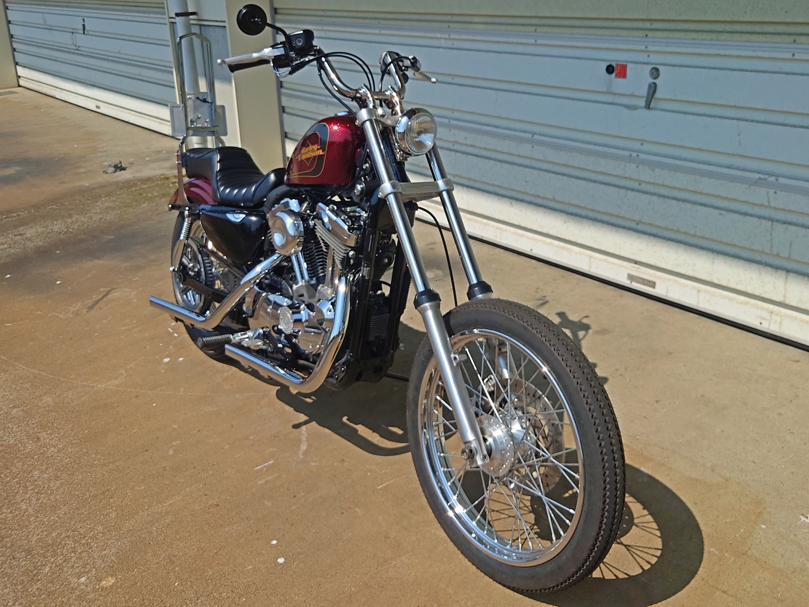 2012年式 XL1200V スポーツスター|オールドスクール チョッパー カスタム|+4インチ ロングインナーチューブ+1.5インチフォークジョイント(カスタムパーツ装着例)